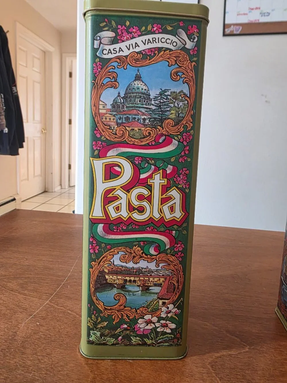 Vintage Casa Via Varricio pasta tins